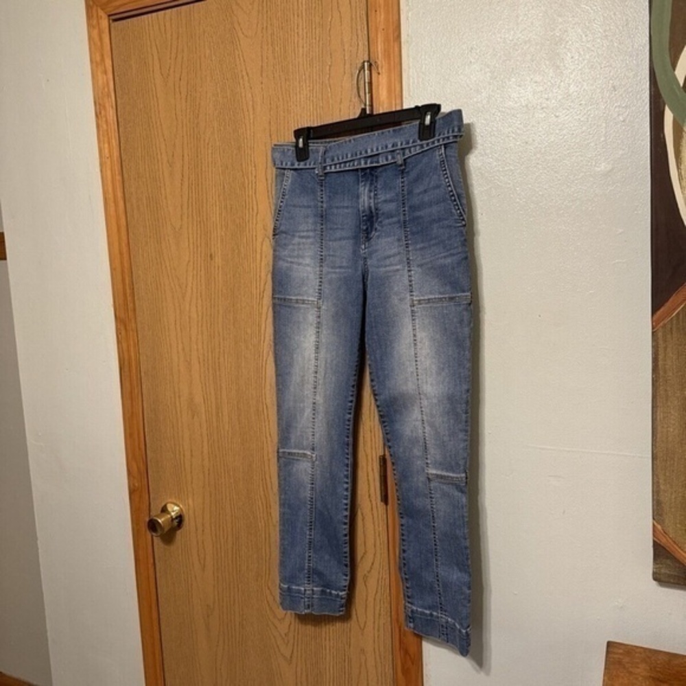 Kut from the Kloth "Reese High Rise Ankle Straight Leg" NWOT Size 0 Jeans w/Belt